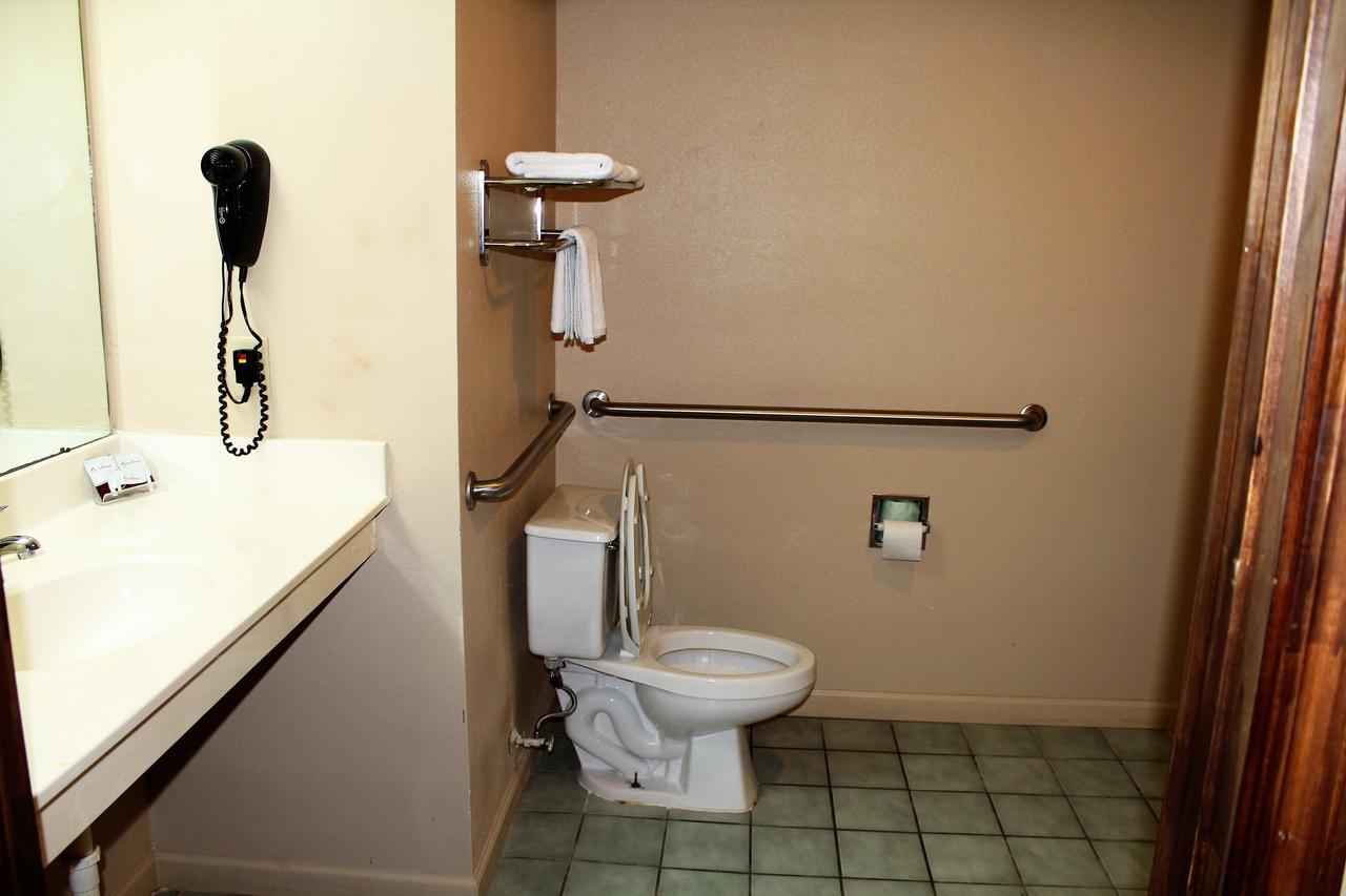 Highland Inn Denham Springs Baton Rouge East Extérieur photo
